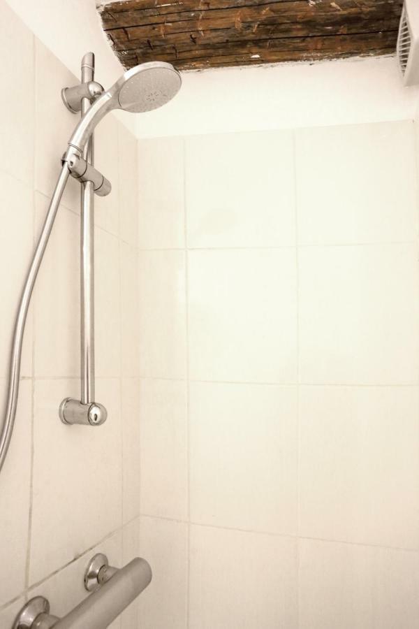 Gregbnb - T2 Cosy Et Design - Parking Inclus - Wifi - 15Min Gare Toulon Bagian luar foto